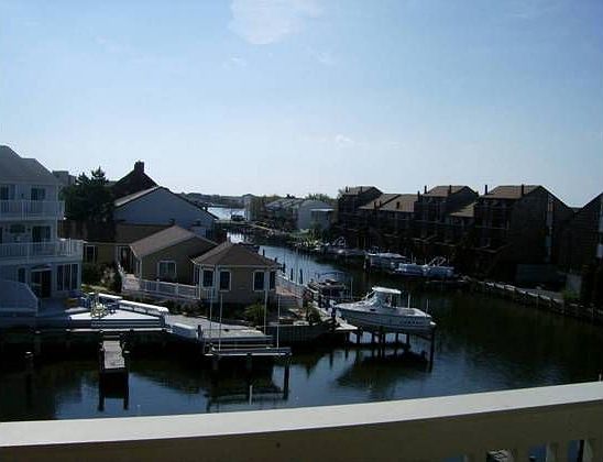 1st image of 203 S Heron Dr APT 203A