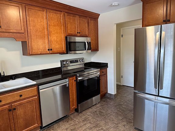 3rd image of 4347 S Highland Dr #C