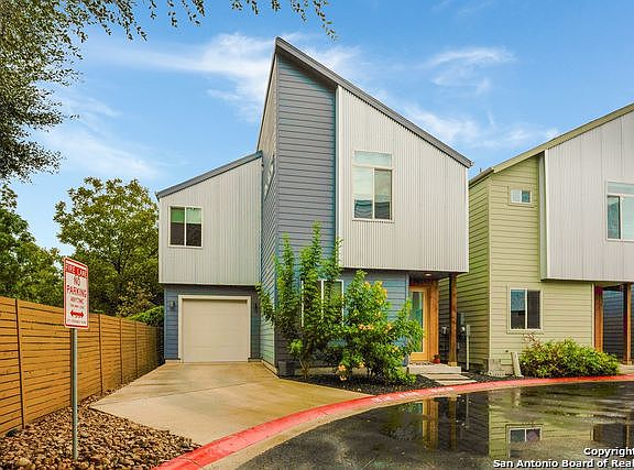 3rd image of 330 Clay St Unit 32