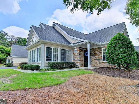 3rd image of 3097 Oakside Cir