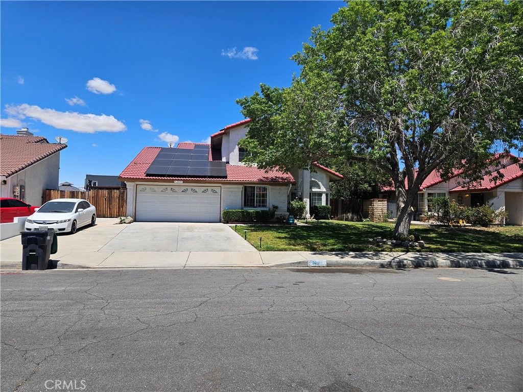 2611 E Avenue Q14, Palmdale, CA - View 2