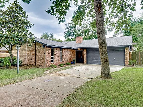 3rd image of 14606 Enchanted Valley Dr
