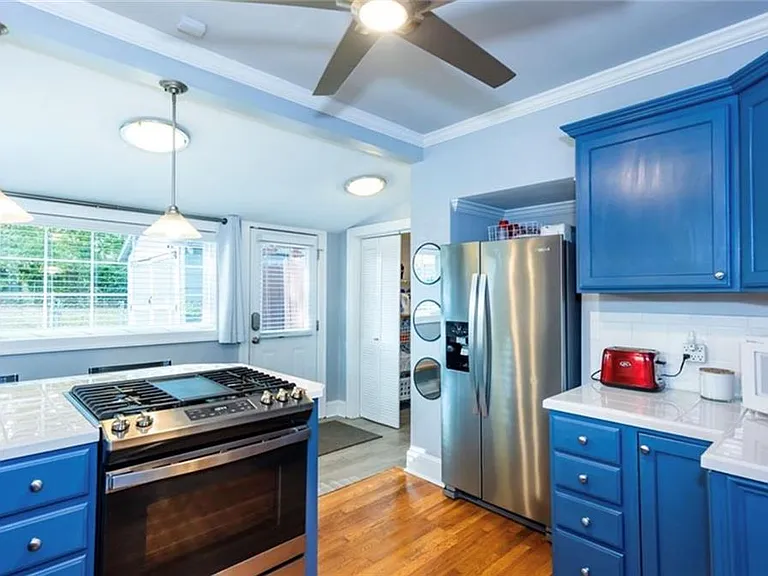 1426 Clermont Ave — Photo 21