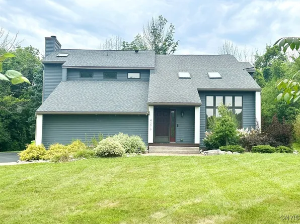 4279 Kencrest Dr, Syracuse, NY 13215