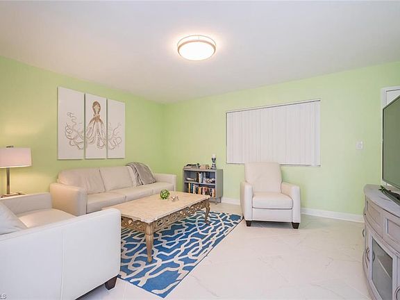 5th image of 788 Park Shore Dr #15