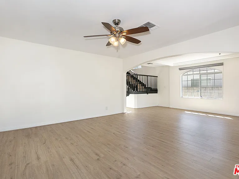 2914 Castle Heights Ave — Photo 2