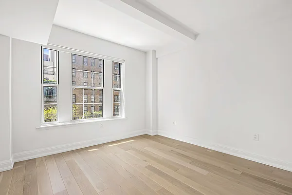 Rented by Compass | media 21