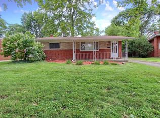 22067 Malden St, Farmington, MI 48336
