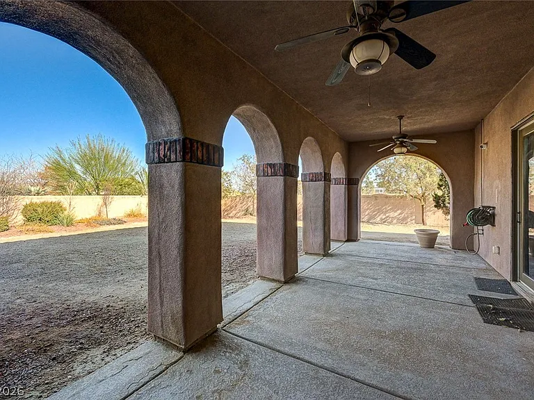 8490 Via De Bellasidra Ct — Photo 73