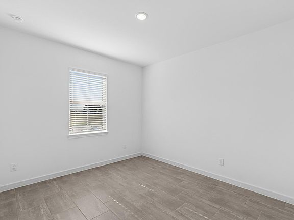 5th image of 12302 Old Fashion Cir