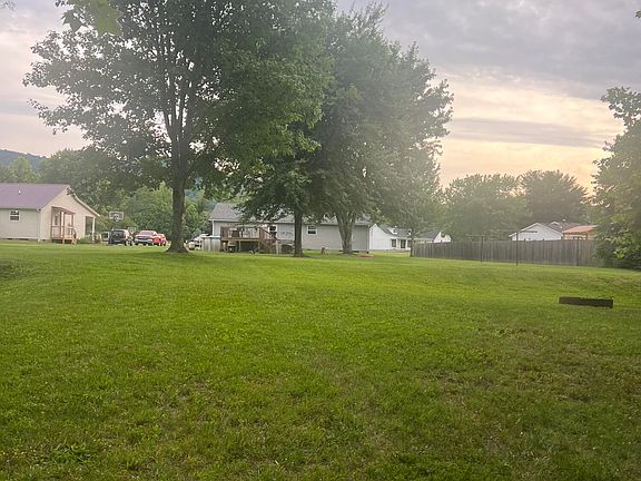 4th image of 109 Dillon Ct