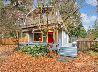 201 E Village View Dr, Allyn, WA 98524