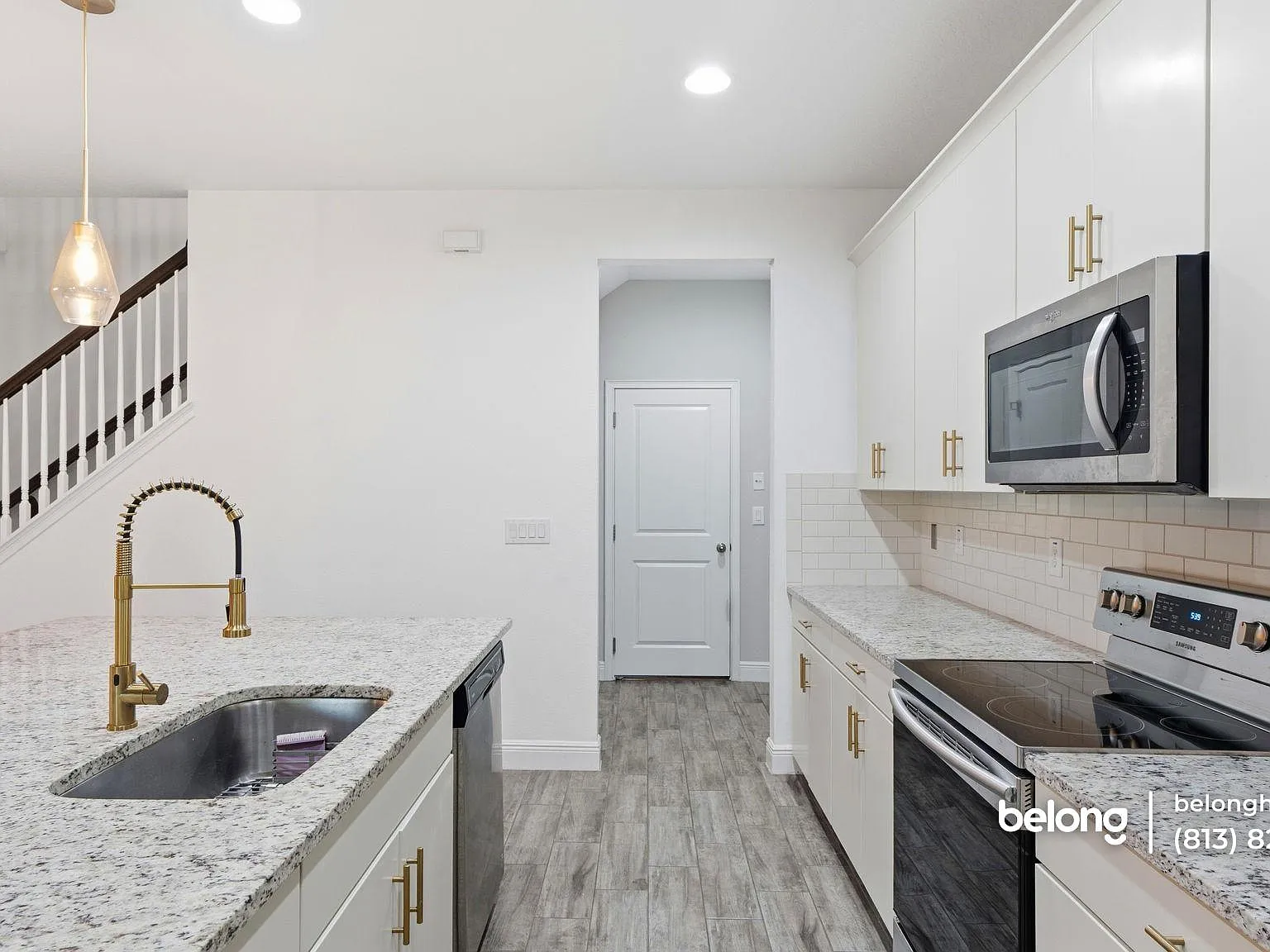 3 bed, 2.5 bath, 2307 sqft, $2,725 — Photo 4