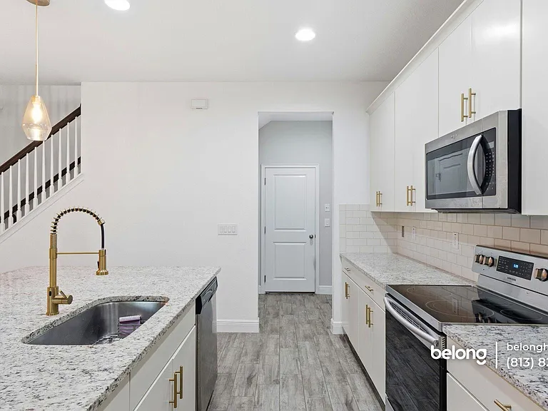 17806 Althea Blue Pl — Photo 4