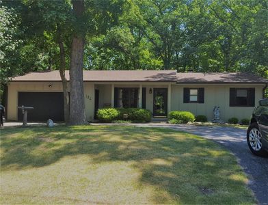184 Gainsborough Dr, Lake Sherwood, MO, 63357