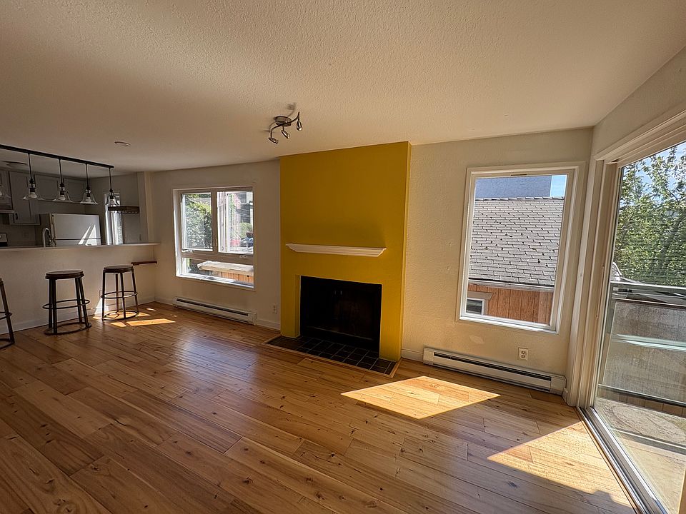 1st image of 2219 14th Ave W APT 201
