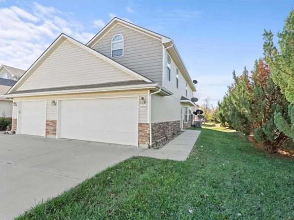 21024 Millridge St, Spring Hill, KS 66083