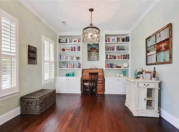 4th image of 6052 Orleans Ave