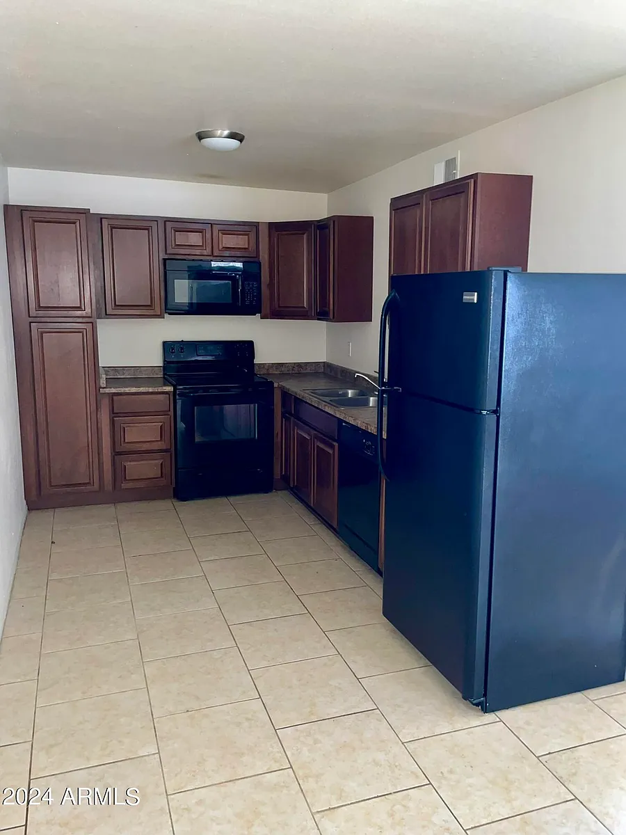 Building Photo - 2417 W Campbell Ave #303