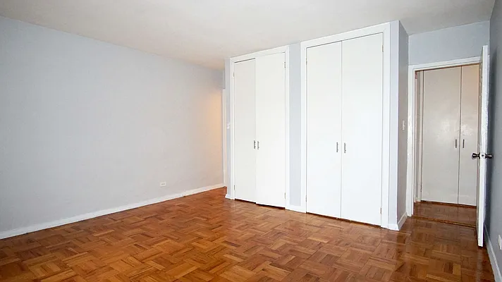 Rented by BRICK & GALO REALTY CORP | media 9