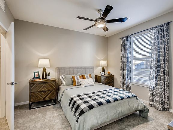 Ten West ; Greeley, CO Apartments