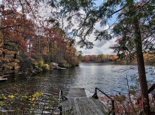 1309 Waterview Dr, Scotrun, PA 18355