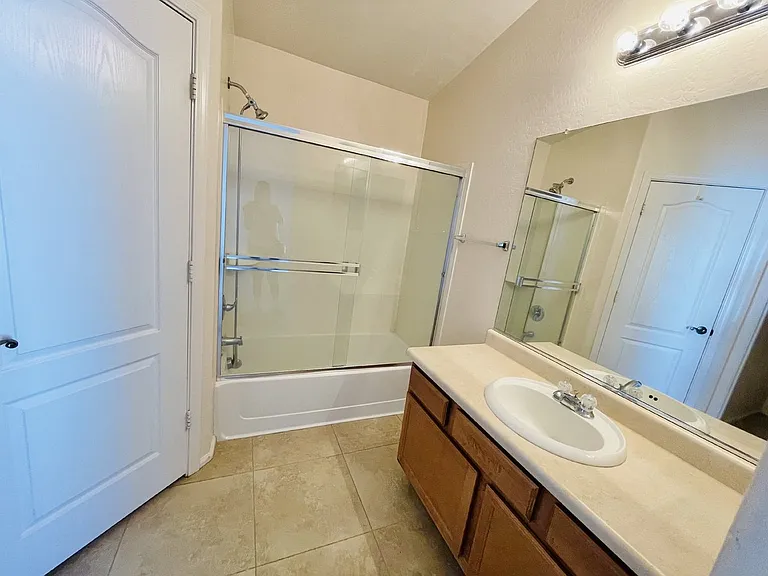 39974 W Thornberry Ln — Photo 12