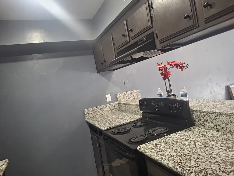 2416 Eric Way #C — Photo 7
