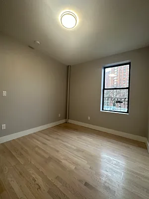 Rented by Peter R. Hungerford, LREB | media 22