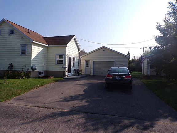 2nd image of 429 Emmett St