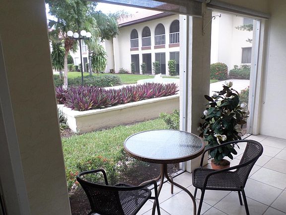 Courtyard Gardenfrom bedroom