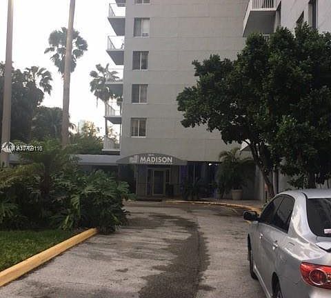 2nd image of 850 N Miami Ave #W-608