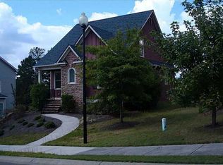 204 Harris Ct, Ball Ground, GA 30107
