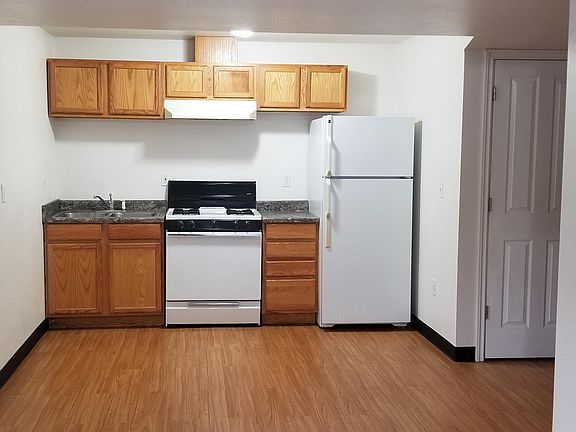 4th image of 3474 N Brocton Ave #C