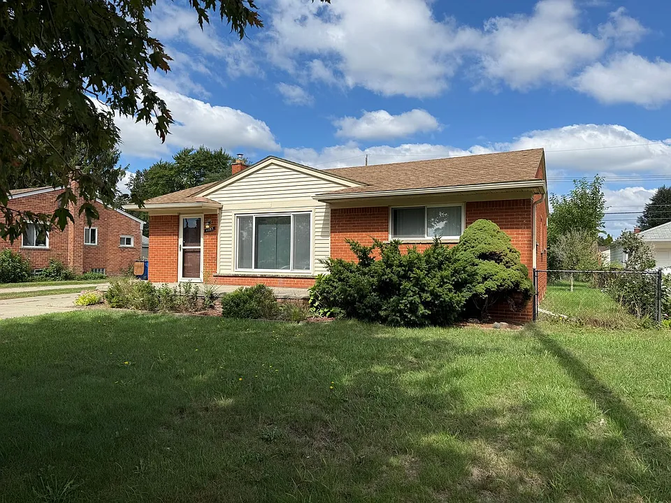 4583 E Thirteen Mile Rd