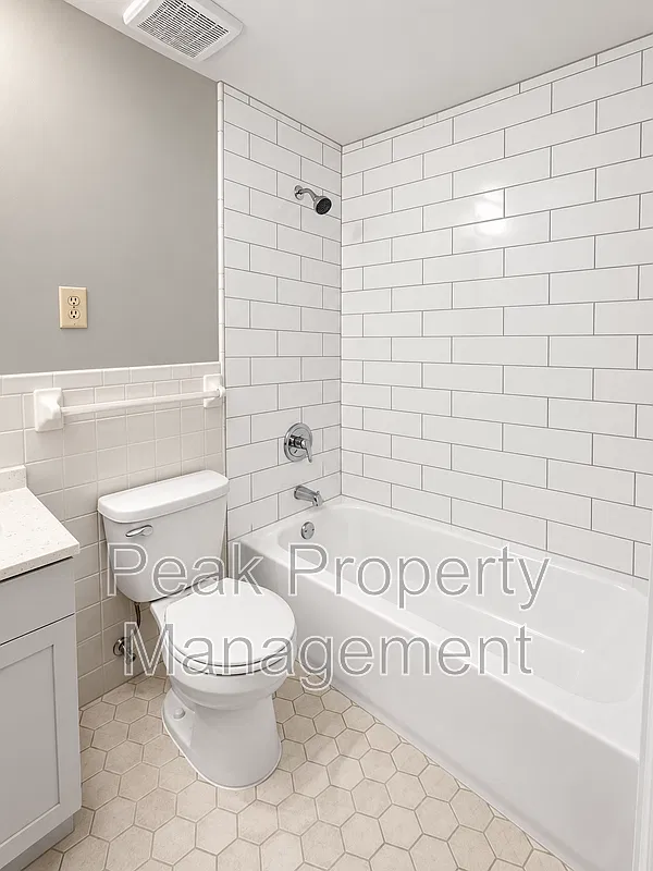 3 bed, 1.0 bath, 100 sqft, $1,199 — Photo 4