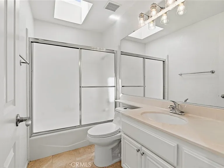 14075 Lemoli Ave — Photo 29