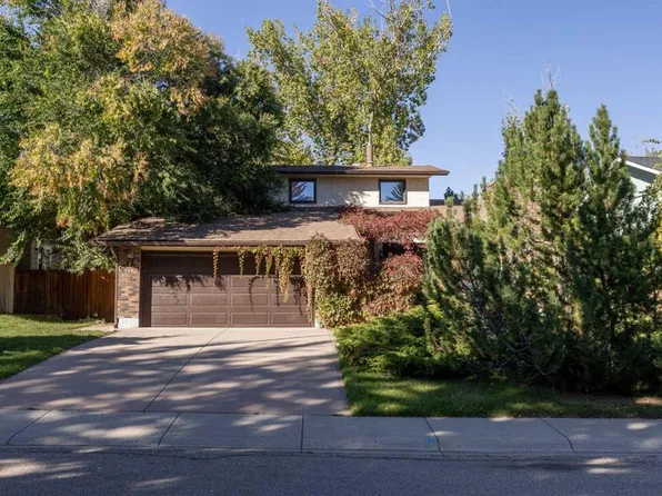 1336 S 116th Ave SW, Calgary, AB T2W 2A5