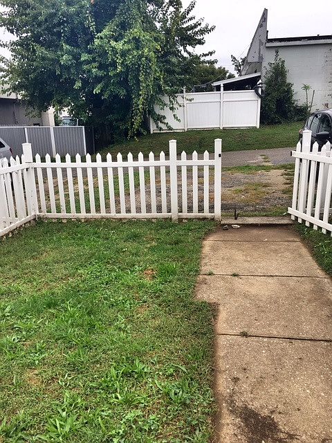 2nd image of 736 Harry St