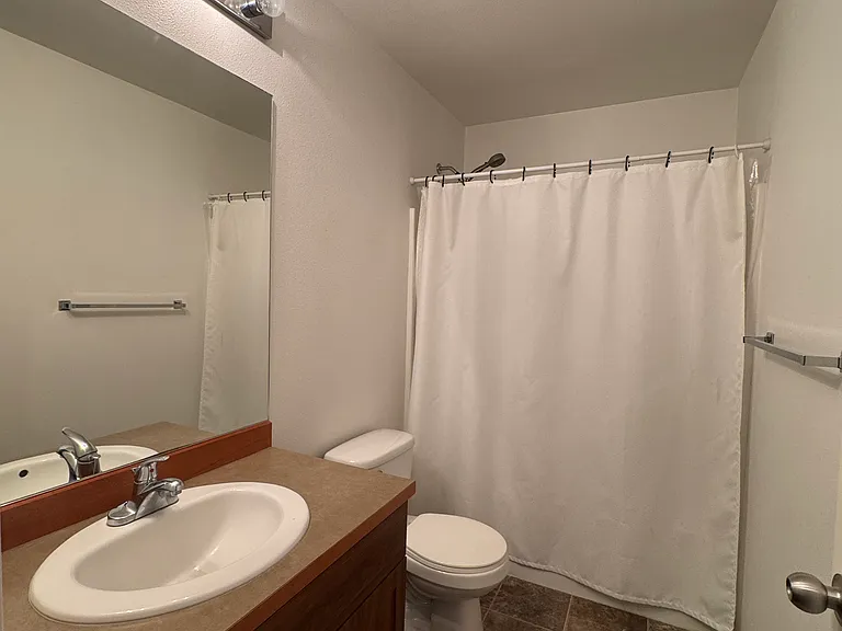 2nd Bathroom