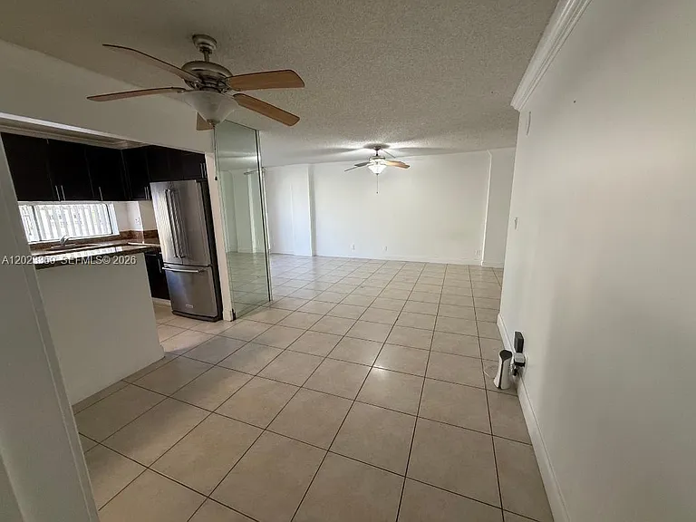 16909 N Bay Rd #720 — Photo 20