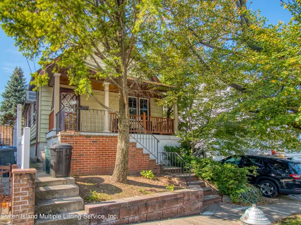 390 Davis Ave, Staten Island, NY 10310