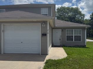 219 Truman St, Knob Noster, MO 65336