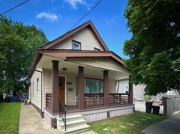 3226 W 54th St, Cleveland, OH 44102