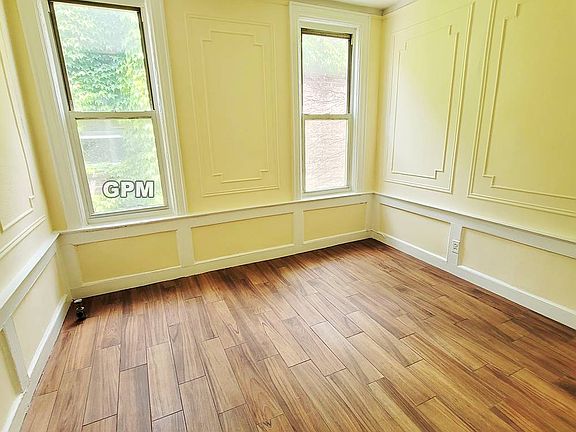 2nd image of 2225 Ocean Ave