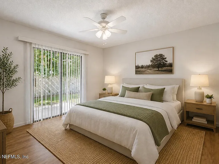 702 Meadowbrook Dr #2 — Photo 9