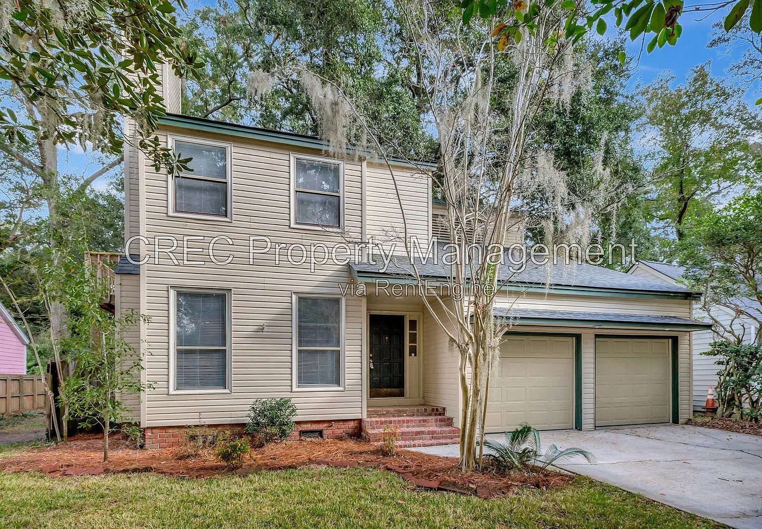 4 bed, 2.5 bath, 1640 sqft, $2,100 — Photo 1