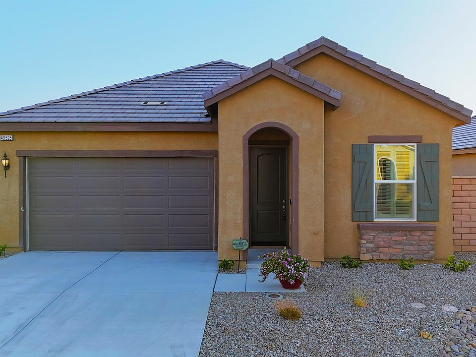 1st image of 43525 Adria Dr