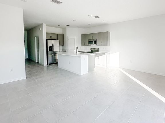 5th image of 5755 Archipelago St Floor 5755