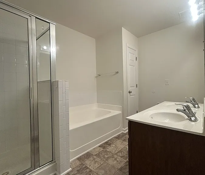 11100 Gwynn Oaks Dr #102 — Photo 10